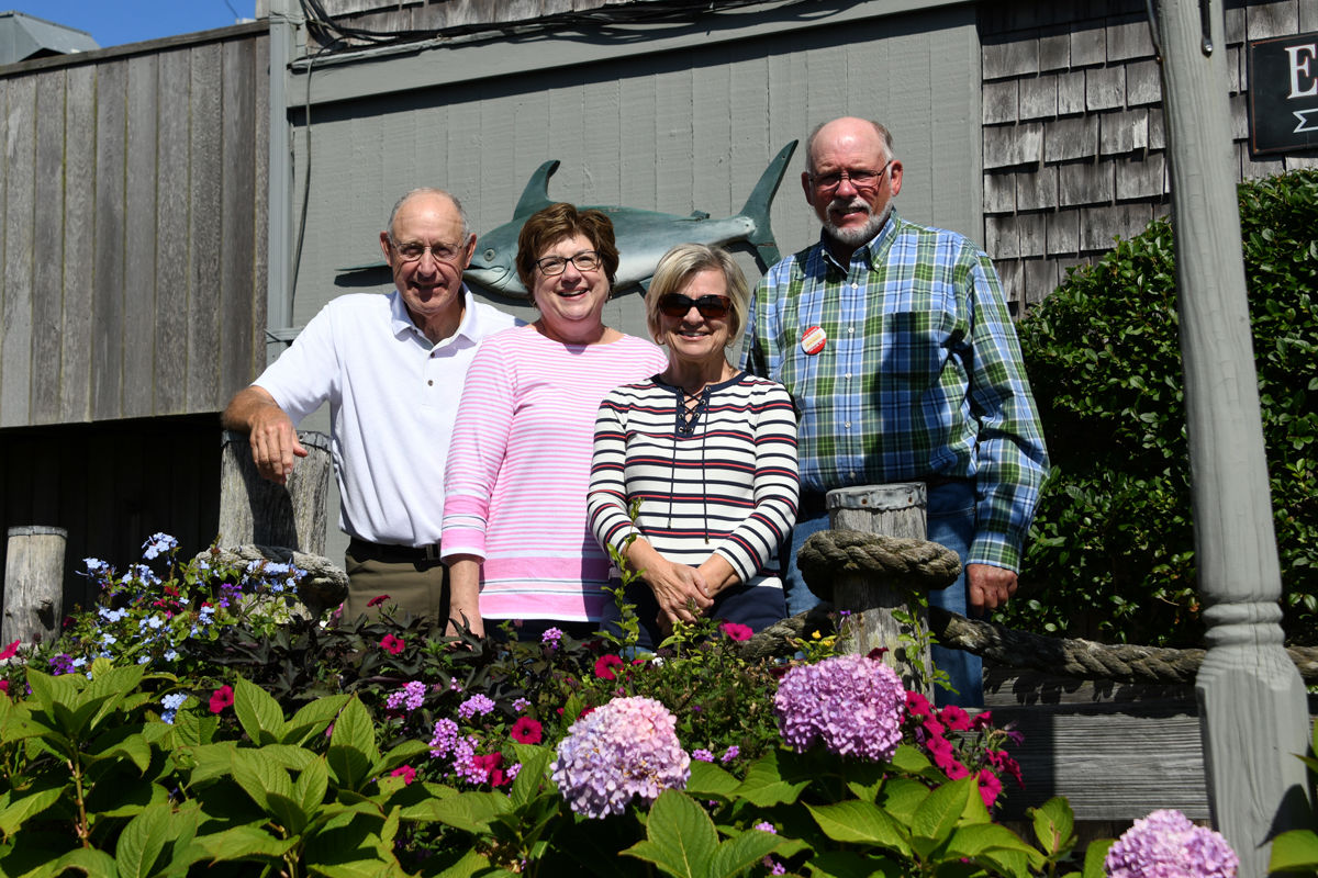 225 James and Susan Watt and Kathie and Ron Klute enjoyed lunch at a restaurant on the harbor at Edgartown..jpg